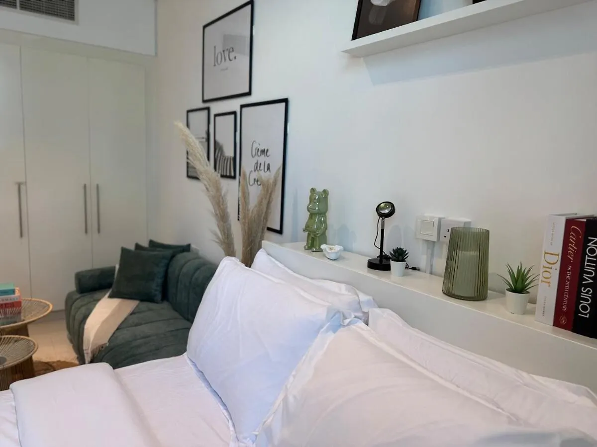 Apartment Ashri Hh, Bohemian Style Condo In Downtown Dubai United Arab Emirates