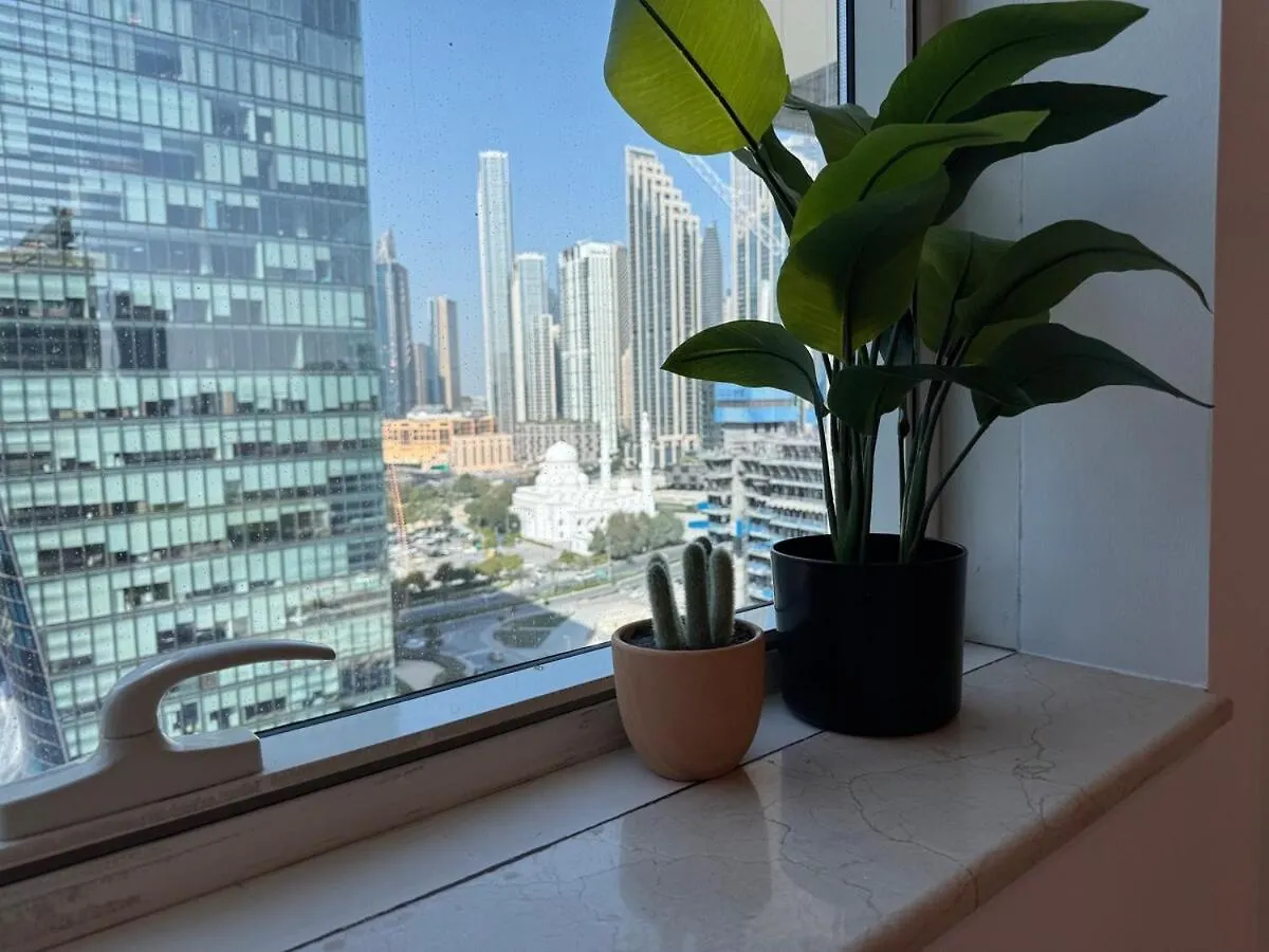 Ashri Hh, Bohemian Style Condo In Downtown Dubai United Arab Emirates
