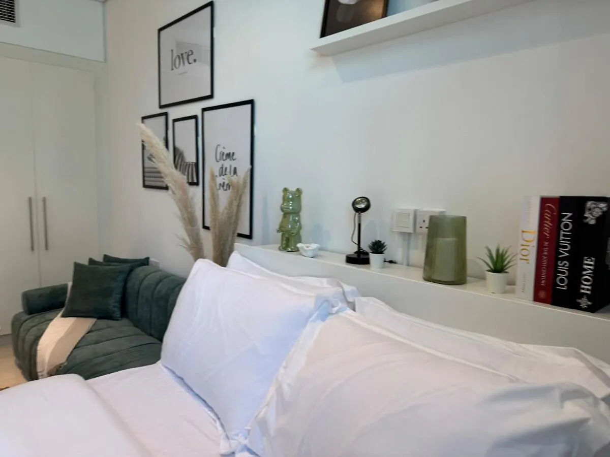 Ashri Hh, Bohemian Style Condo In Downtown Dubai 0*,  United Arab Emirates