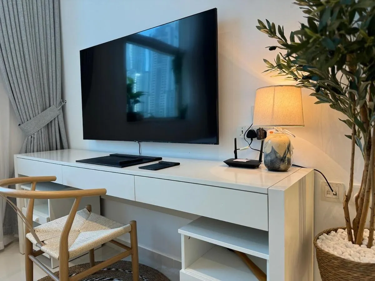 Ashri Hh, Bohemian Style Condo In Downtown Dubai